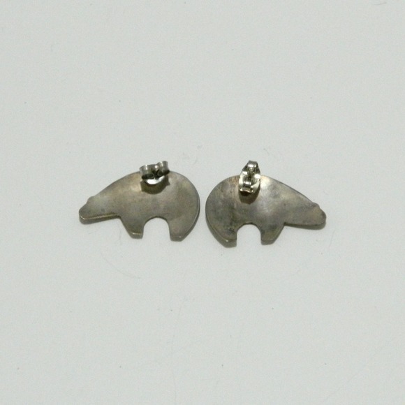 Sterling silver spirit bear stud earrings unsigned - Picture 5 of 7